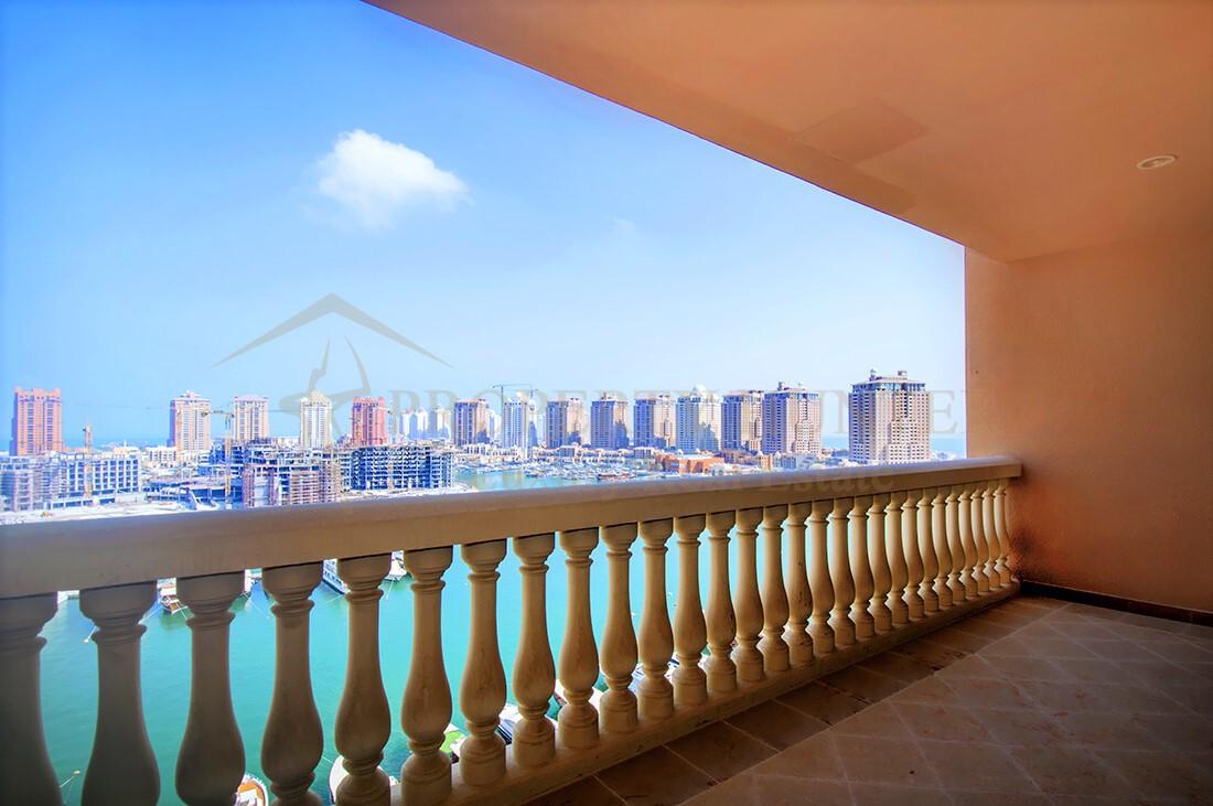 Apartamento de 2 dormitorios con vistas al puerto deportivo en Pearl Qatar