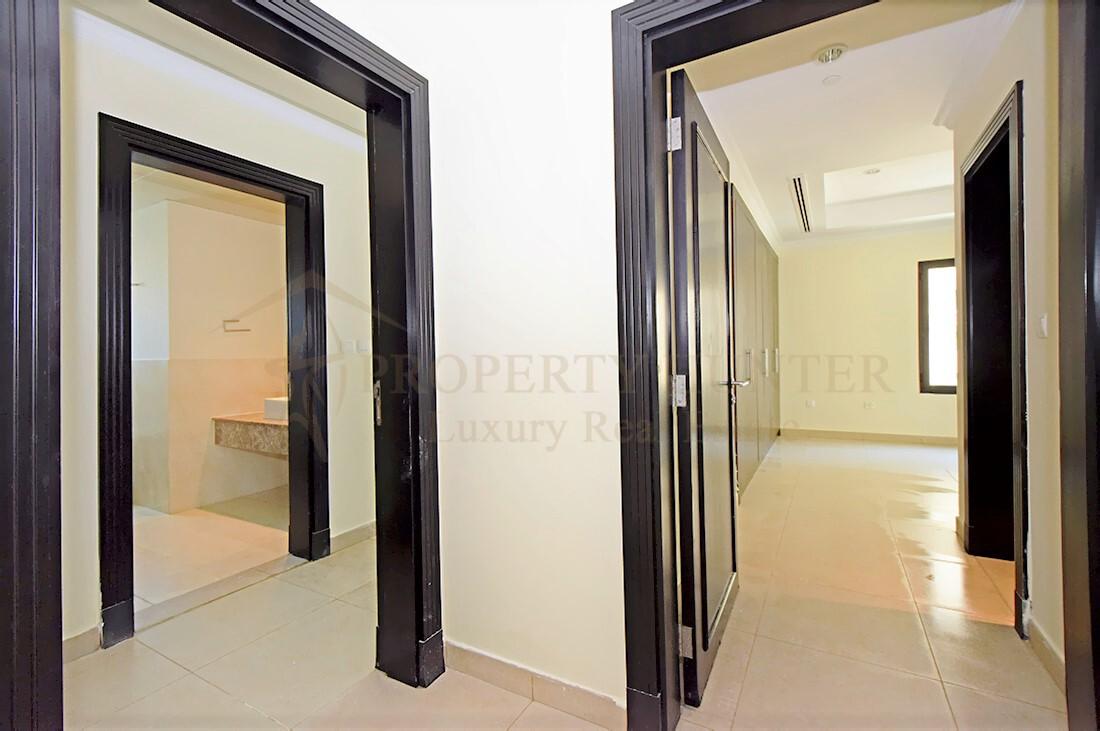 Marina Views 2 Bedrooms Apartment in Pearl Qatar  