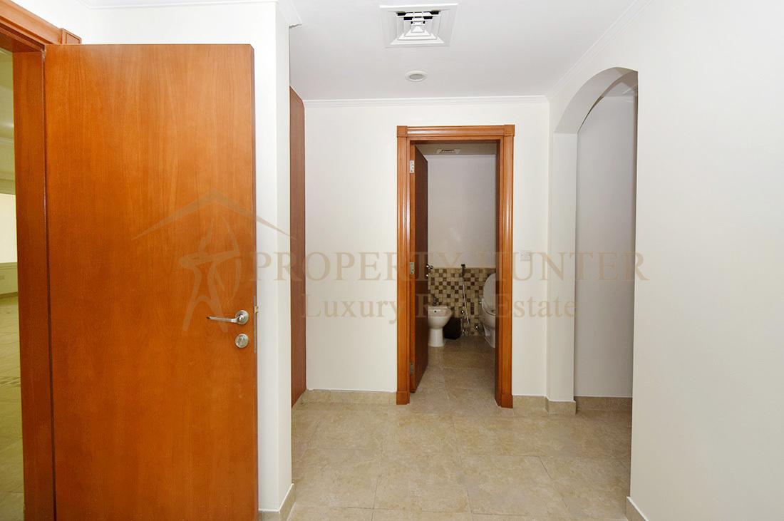 شقة 3 غرف نوم للبيع في اللؤلؤة قطر | موقع مميز 